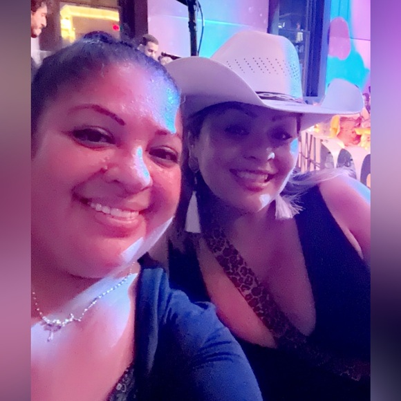 GUESS WHOS BACK!! Come Shop with Me!! 🚨🚨🚨Sharing Yours and Mine items! 🚨🚨🚨 - Picture 8 of 13